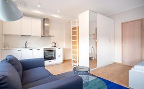 Spacious Mustamaee Apartments - Free Parking